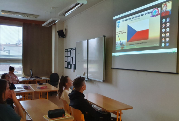 Naše gymnázium se prezentovalo v Indii